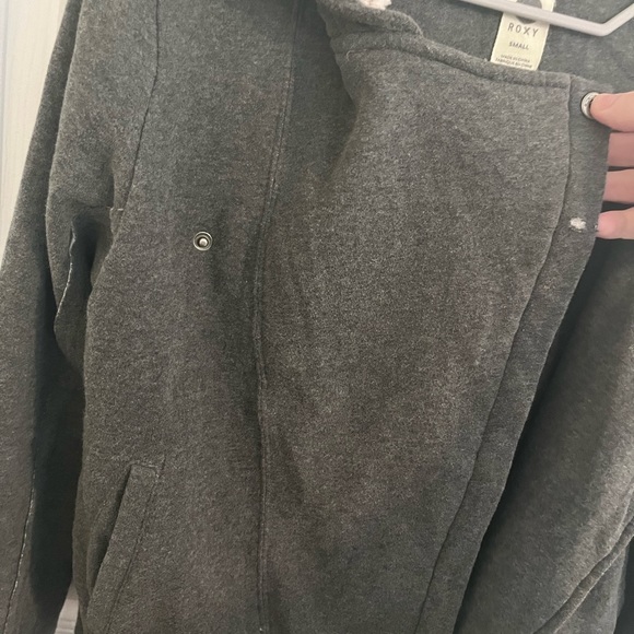 Roxy Asymmetrical Zip Up Faux Fur (Sherpa) Hoodie Jacket w/ button detail. S. - Picture 9 of 16